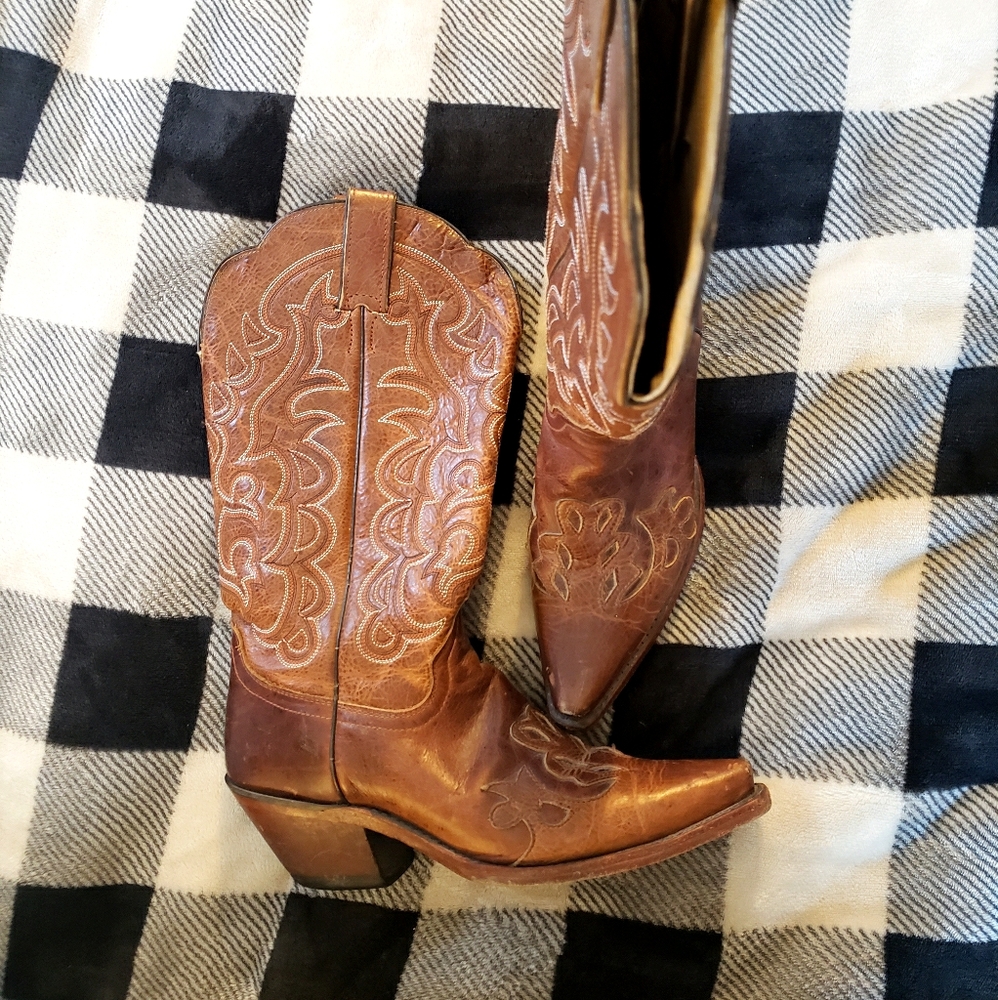 Justin Cowgirl boots